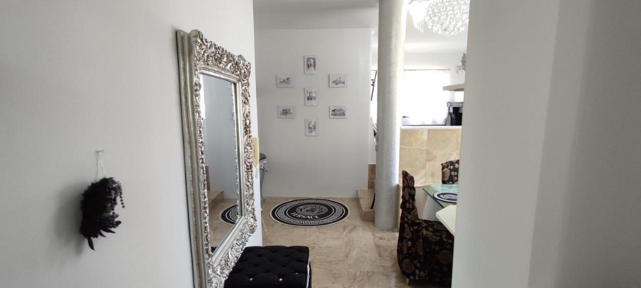 Ixian House Apartment Εξωτερικό φωτογραφία